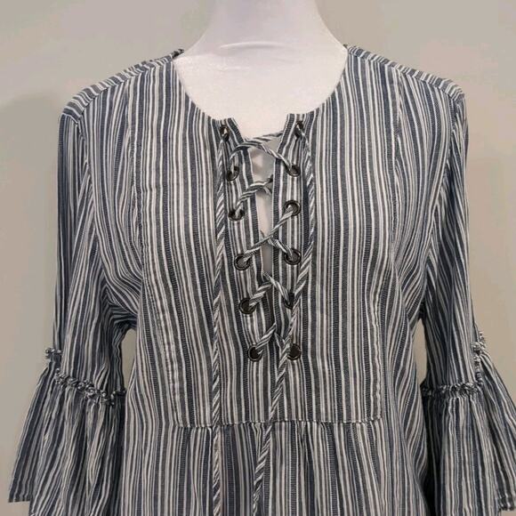 BCBGMAXAZRIA Charlyze Boho Women's L Whimsical Blue White Bell Sleeve Dress - Picture 4 of 15